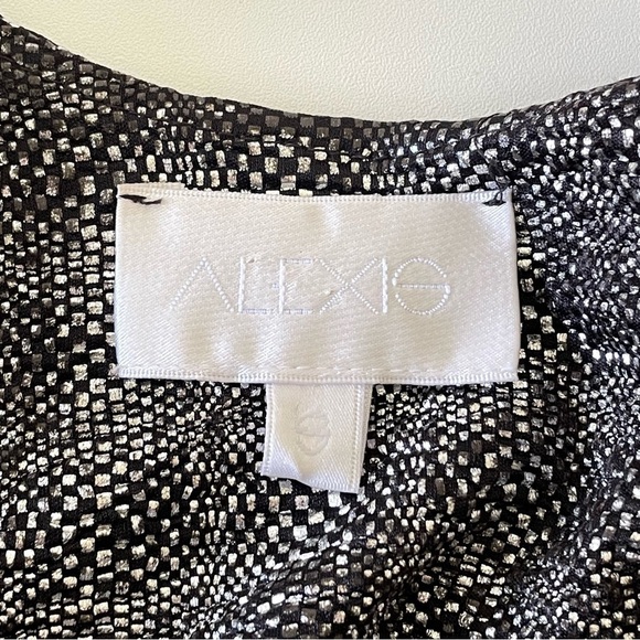 Alexis Skyla Metallic Flutter Sleeve V Neck Mini Skater Dress Silver Small - Picture 12 of 13